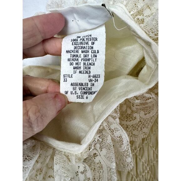 Vintage 1990s Heirloom by Polly Flinders Formal Dress Cream Lace - Girls Size 6 - Picture 11 of 11